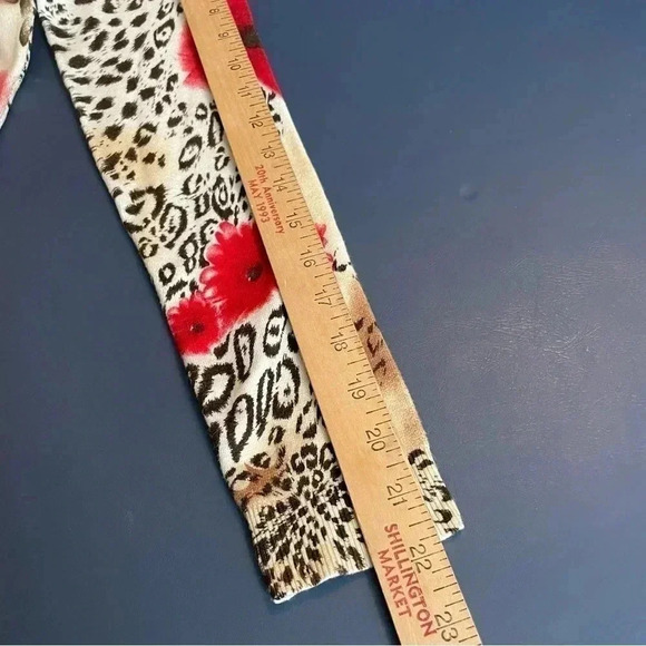 Avvenire Women's Animal Print Sweater Small White Red Black Floral Long Sleeve - Picture 10 of 11